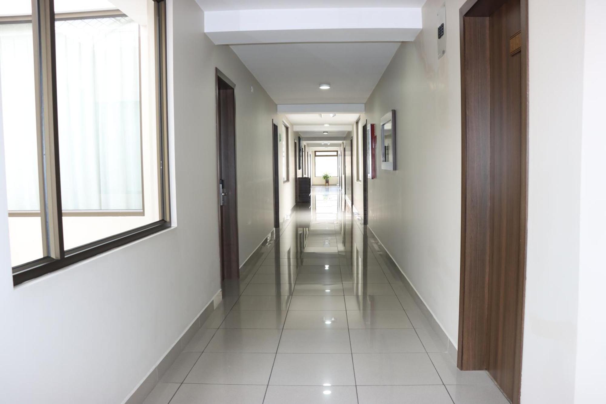 Hotel San Agustin Plaza Latacunga Exterior photo