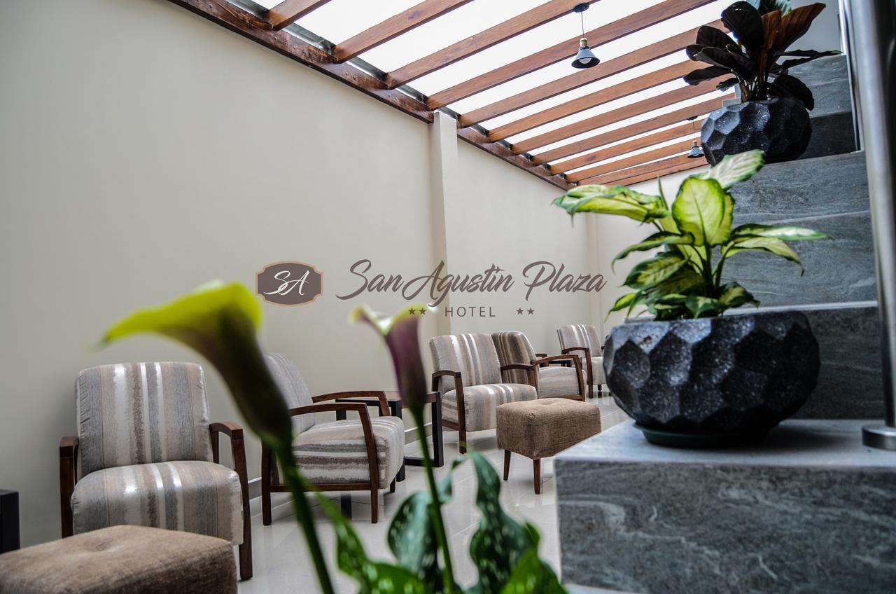 Hotel San Agustin Plaza Latacunga Exterior photo
